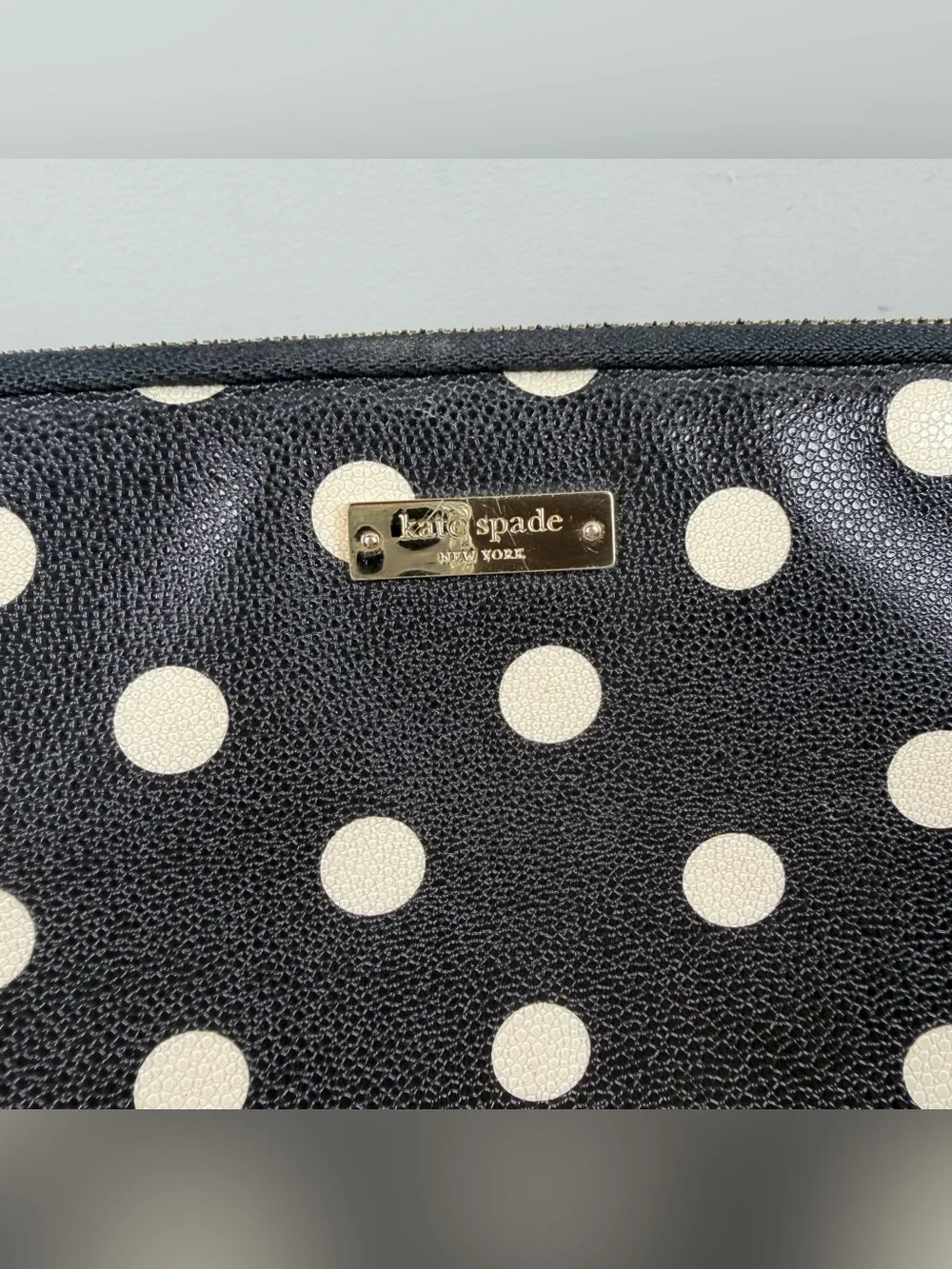 KATE SPADE Polka Dot Laptop Ipad Padded Sleeve Case Black White Portfolio Travel